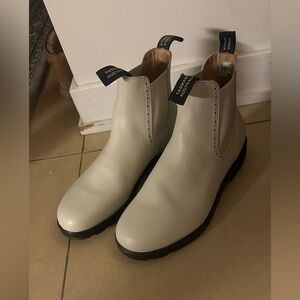 Blundstone White Leather Boots